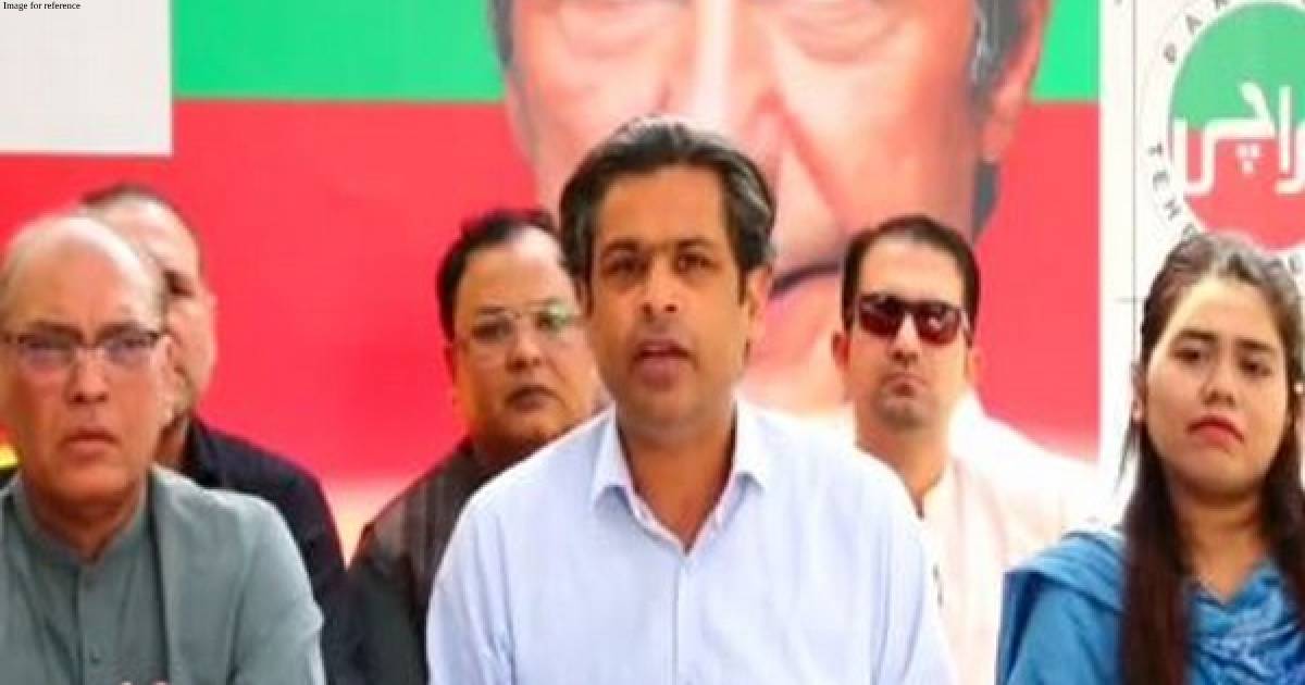 Pakistan: Police arrest PTI secretary-general Karachi chapter Arsalan Taj from residence